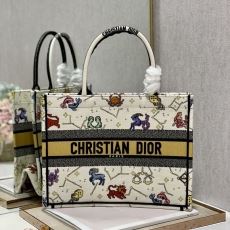 Christian Dior Shopping Bags